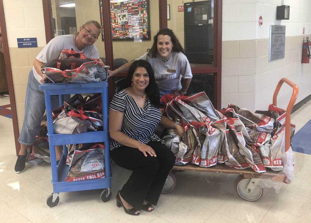 normayfarrell's tweet image. Thank you @UnitedWaySA for delivering many, many supplies to our school!  We are so grateful for the community support of all businesses who contributed ✏️🎨📋📚❤️