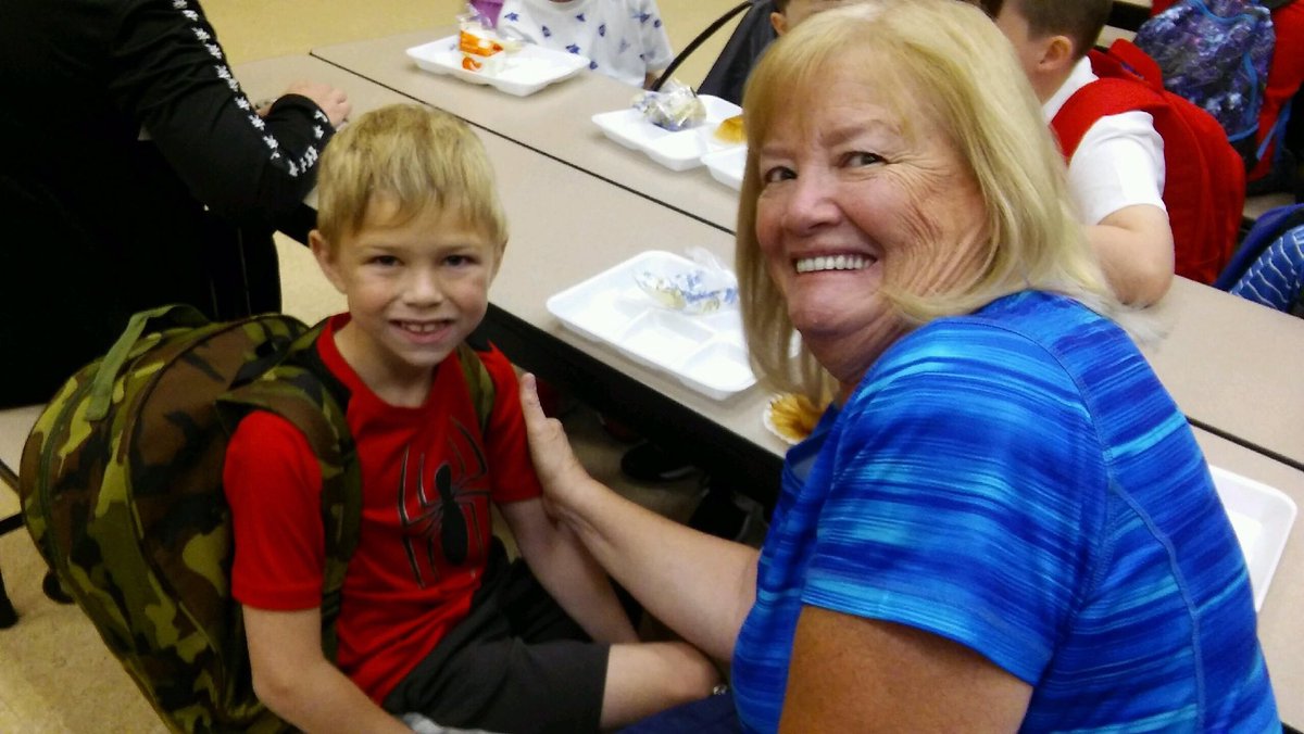 HBSSollman's tweet photo. First day is in the books! #thisislcsc
@LCSCSuper
#LCSCstory
@Lebanon_Schools
#LebanonFirstDay https://t.co/XS5Mm5lRhg