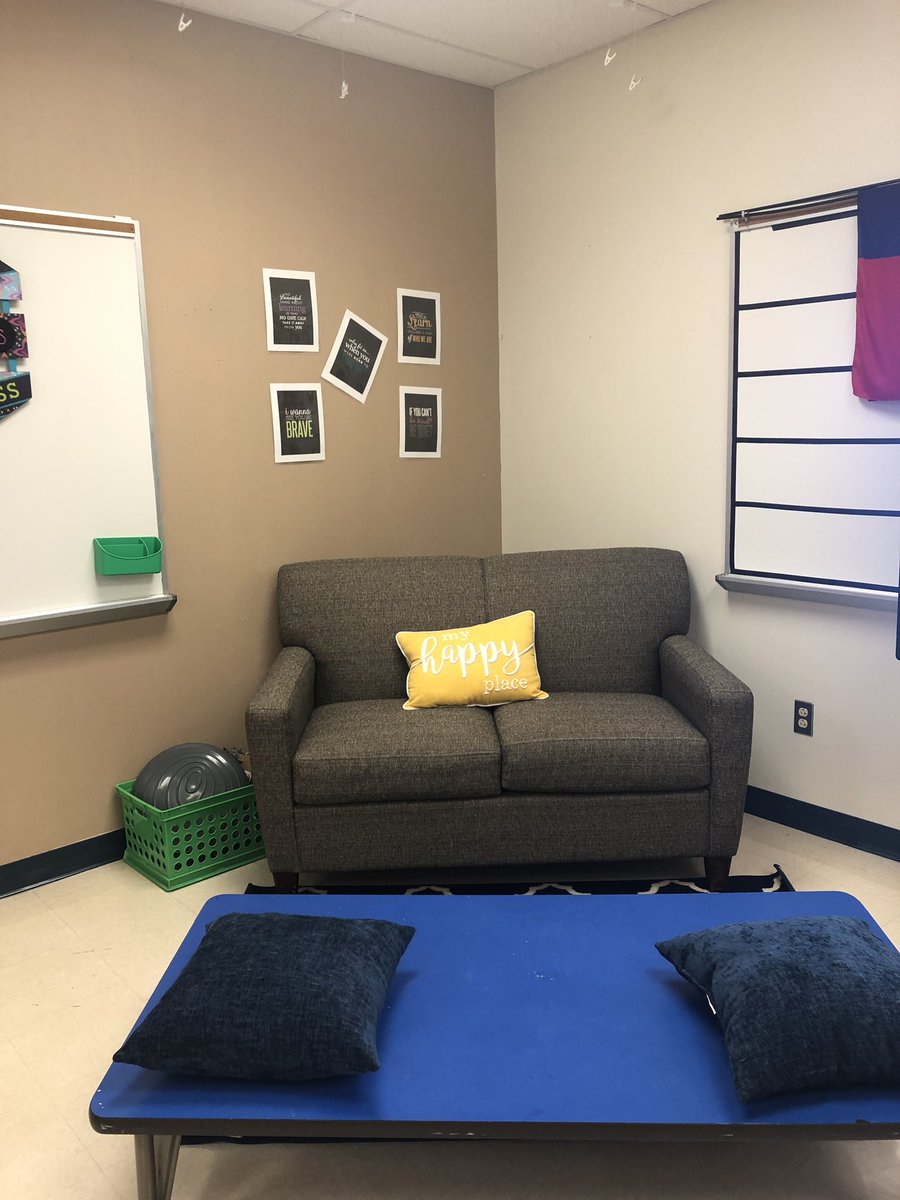 swinkmath's tweet image. My favorite classroom space #DISjourney