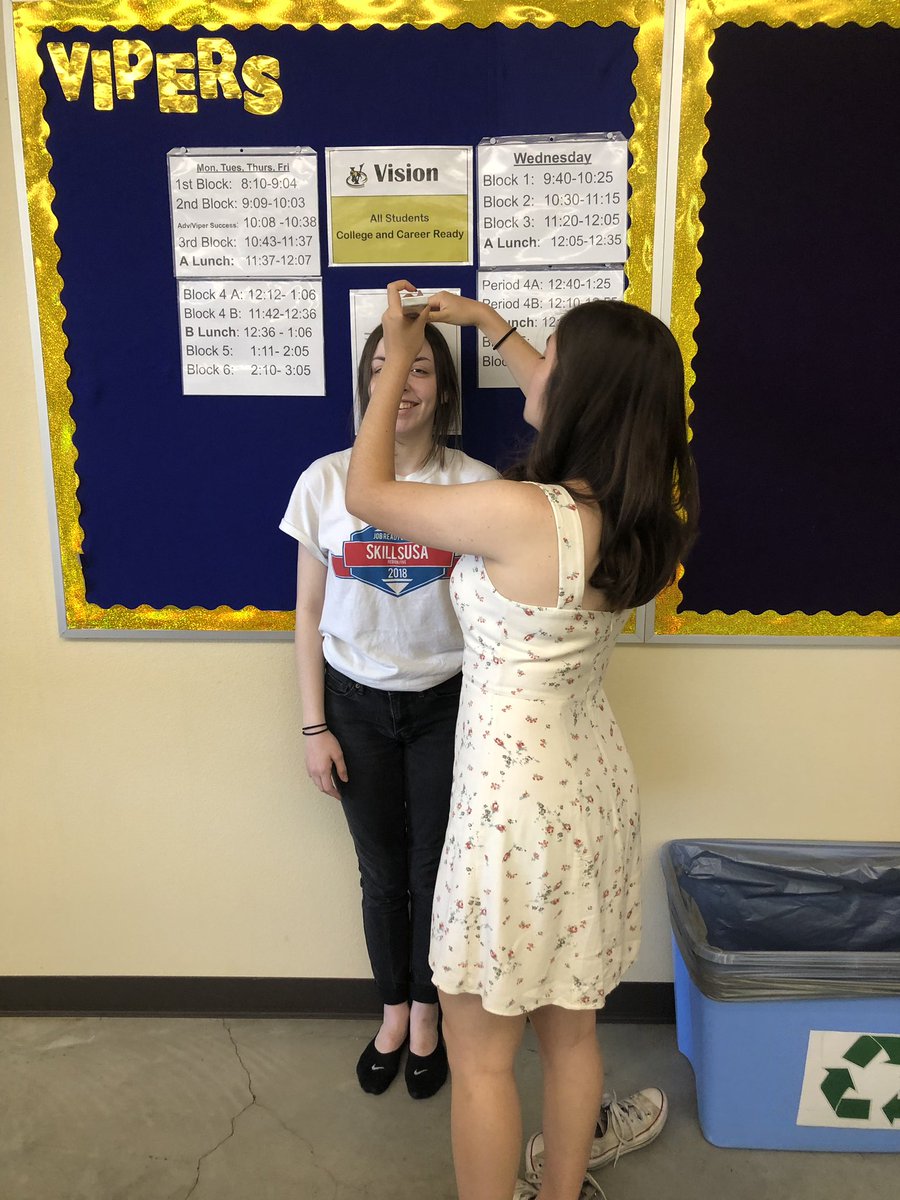 SuchetaThomas's tweet photo. Taking body measurements in Anatomy to clear myths! And oh, we're using the scientific method in the process! #HAP #VHSScience https://t.co/4drx0385uu