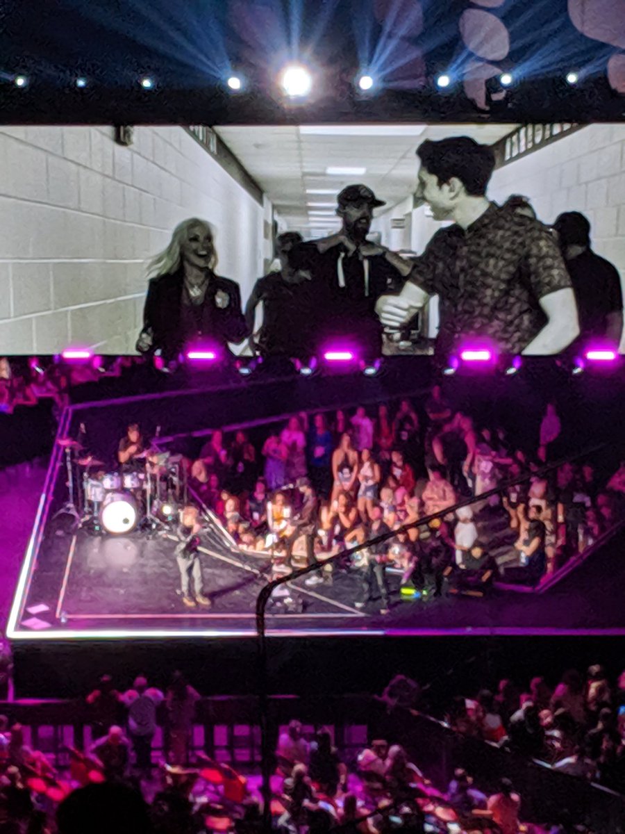 Concert time!!! <a href="/littrell_baylee/">Baylee Littrell</a> <a href="/backstreetboys/">Backstreet Boys</a> #BSBDet #BSBDNAworldTour
