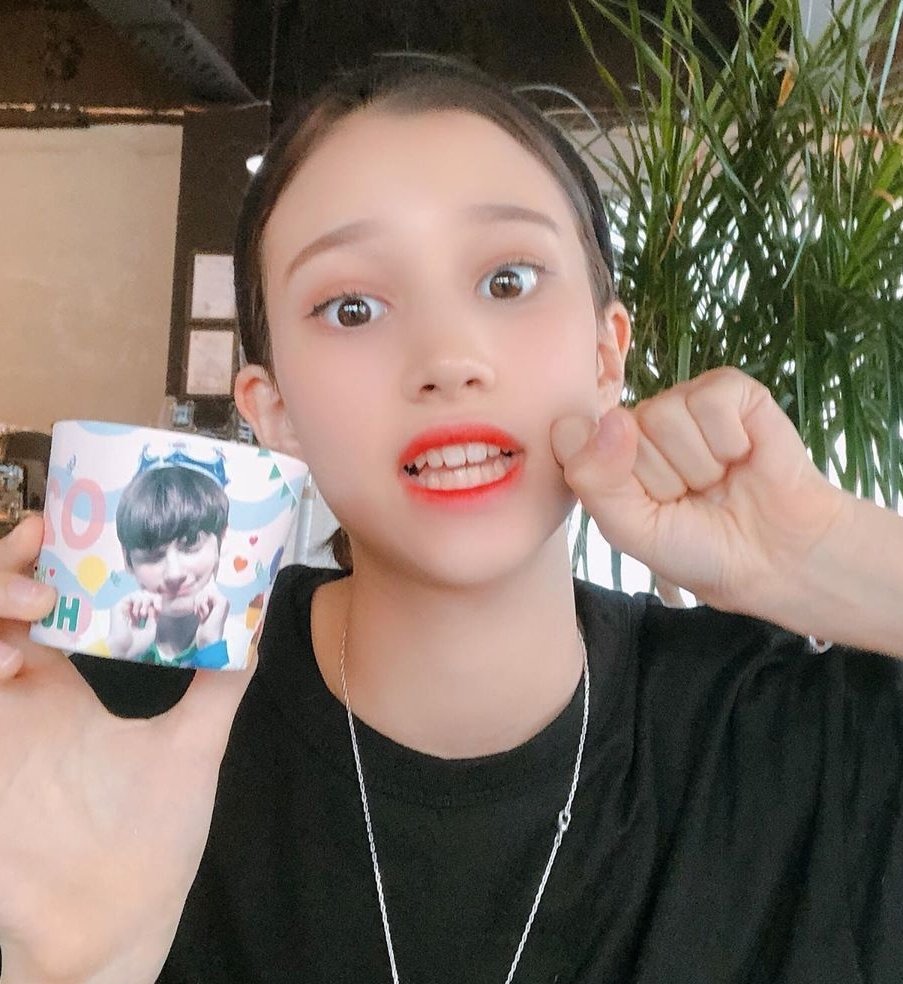 beomjunluvss's tweet photo. ๐๐งธ์นด์ด์ค๋น ์์ผ์ถํํดใ
โค๏ธ๐๐งธ(D-2)
#cafemule #happy_ningning_day #8์์ด_์ ๋ฌผํ_์ฒ์ฌ #๋๋์_์ด์ฌ๋๋ฒ์งธ_์์ผ์ถํํด #ํด๋์นด์ด #hueningkai #์์ผ #์ถํํด #์ปตํ๋ || ๋ด์ผ์ ์ฒญ๋ด ๊ฐ์ฆ์~๐
Ig: leanavvab
Bahiyyih_727 https://t.co/h6Lg0W4nxq