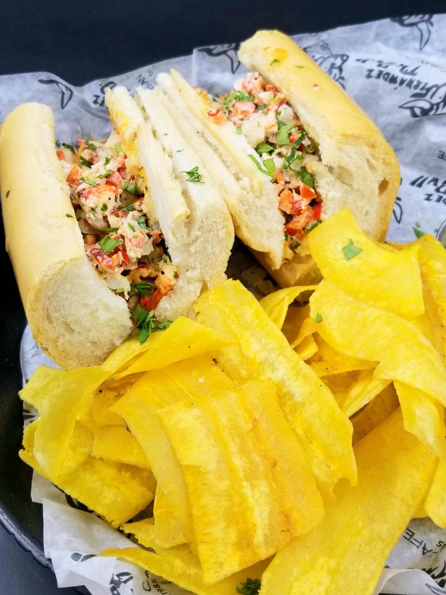 What do you all think about a Lobster Roll with Cuban Bread? Yeah, it’s delicious..... coming soon #dalebull #fernandezthebull #naplesflorida #swflorida #cubanfoodporn #keylargoflorida #cubansandwich