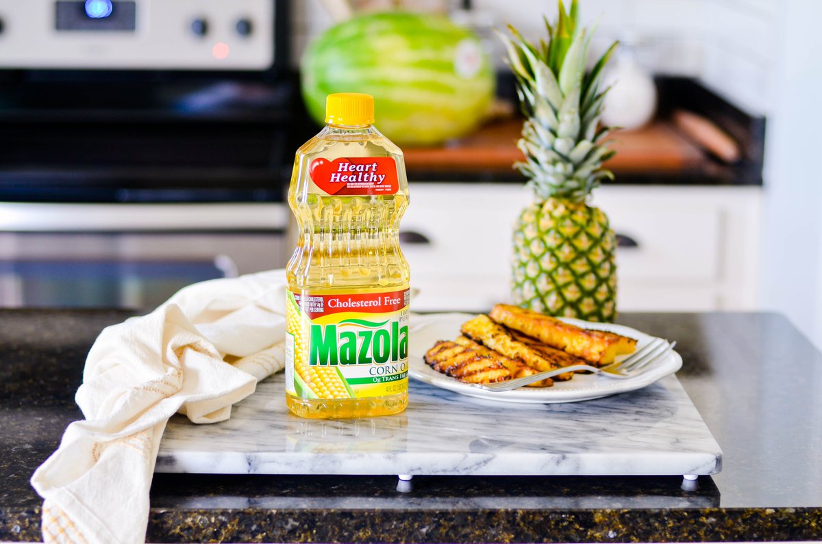 somethingswanky's tweet photo. Looking for a healthy swap for dessert this summer? Try this Brazilian Grilled Pineapple! [AD] https://t.co/NnU64QhqVR #MarinadesWithMazola #MakeItWithHeart #CollectiveBias https://t.co/0zMgS88MXR