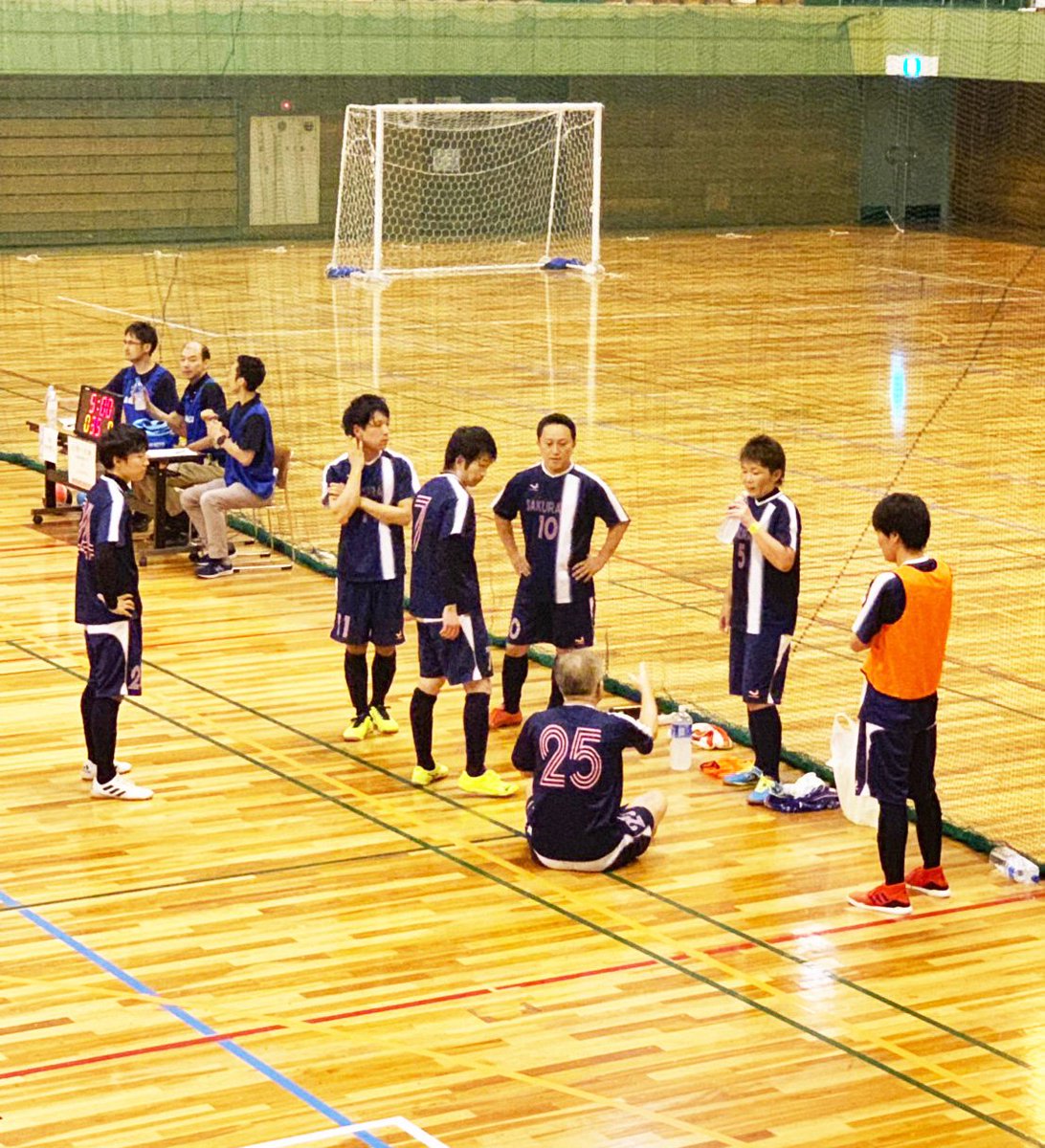 sakura_hospital's tweet photo. 春日井市総合体育館で開催された
 第8回協会けんぽフットサル大会にて 
『SAKURA FC』は３位でした！
残念ながら決勝トーナメントに進むことは
できませんでしたが、怪我もなく
応援に駆けつけてくれた職員の前で
プレーを楽しむことが出来ました！#フットサル #SAKURAFC #さくら総合病院 #サークル https://t.co/17KxzgTdSR