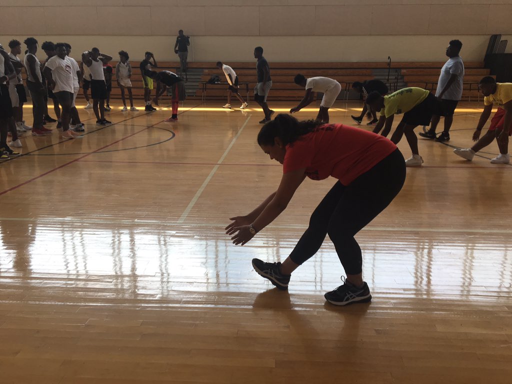 CarstarphenMJ's tweet photo. I had a gr8 time at authorized IB World🌏 School @APSTherrell &amp;  @therrellfball! I am feeling that #PantherRide today! 🐾❤️ 🏈 Good luck this season! (@BOEAPS @collinsforkids 🏋🏾‍♀️ w/me‼️So glad I didn’t have more school visits bc  squats killed my legs!) #APSFirstDay https://t.co/RhQw95K0P3