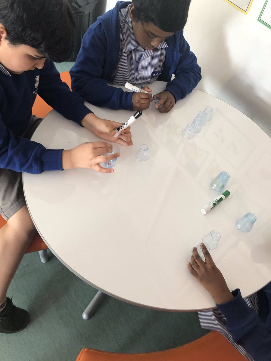 StBrendans_4105's tweet photo. Year 2 worked being collaborative during our Monday Maths stations. #STB4105 #STByr2learning #STBmaths https://t.co/qtGLhuWes3