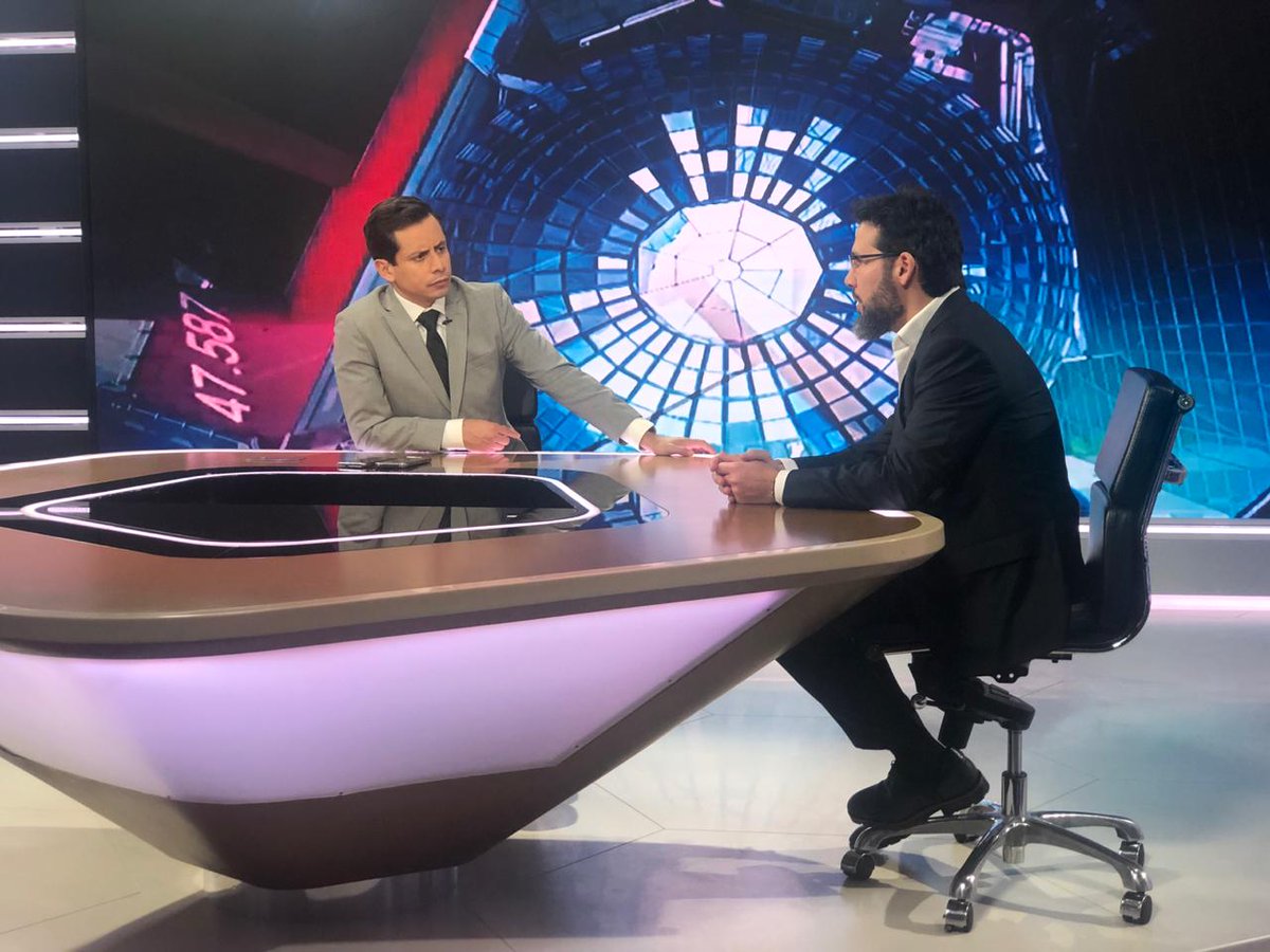 invgateLA's tweet photo. ¡Hoy salimos en TV! 📺 Nuestro Founder @ArielG_ estuvo en los estudios de @Excelsior en la Ciudad de México, charlando con Rodrigo Pacheco @rodpac sobre la historia de #InvGate y nuestro rol en el mercado de TI de la región. ¡Gracias por la invitación! 😁 https://t.co/DJ9i4wAV3R