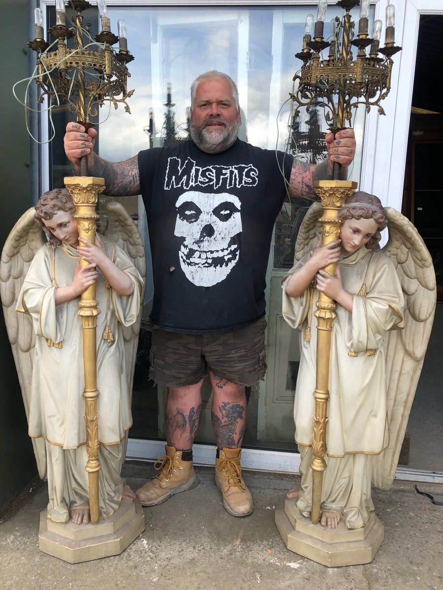 fromerec's tweet image. The most beautiful torcheres you will ever see late 19 th century candelabras converted to electric #Torcheres #Antique #Antiquelighting #Interiors #Angels