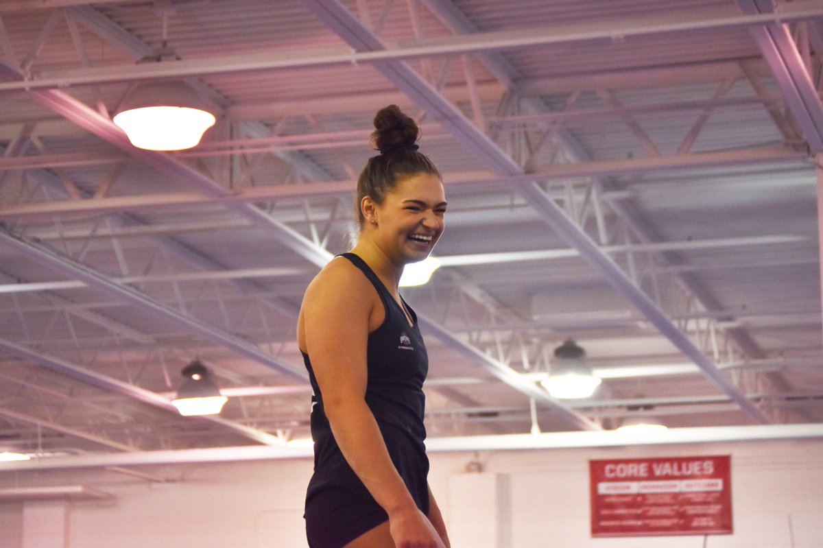 OhioStateWGYM's tweet photo. Happy Monday 🤩 

#GoBucks https://t.co/jvAkZUlNor