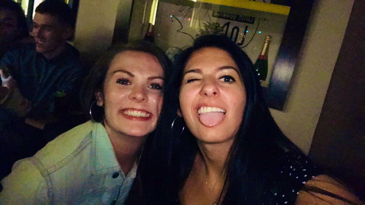 BeckyG3011's tweet photo. Two day hangover is always worth it when partying with this one ๐ฅ๐
#bestie #bobolobo #cocktails https://t.co/HE46vdbNb4