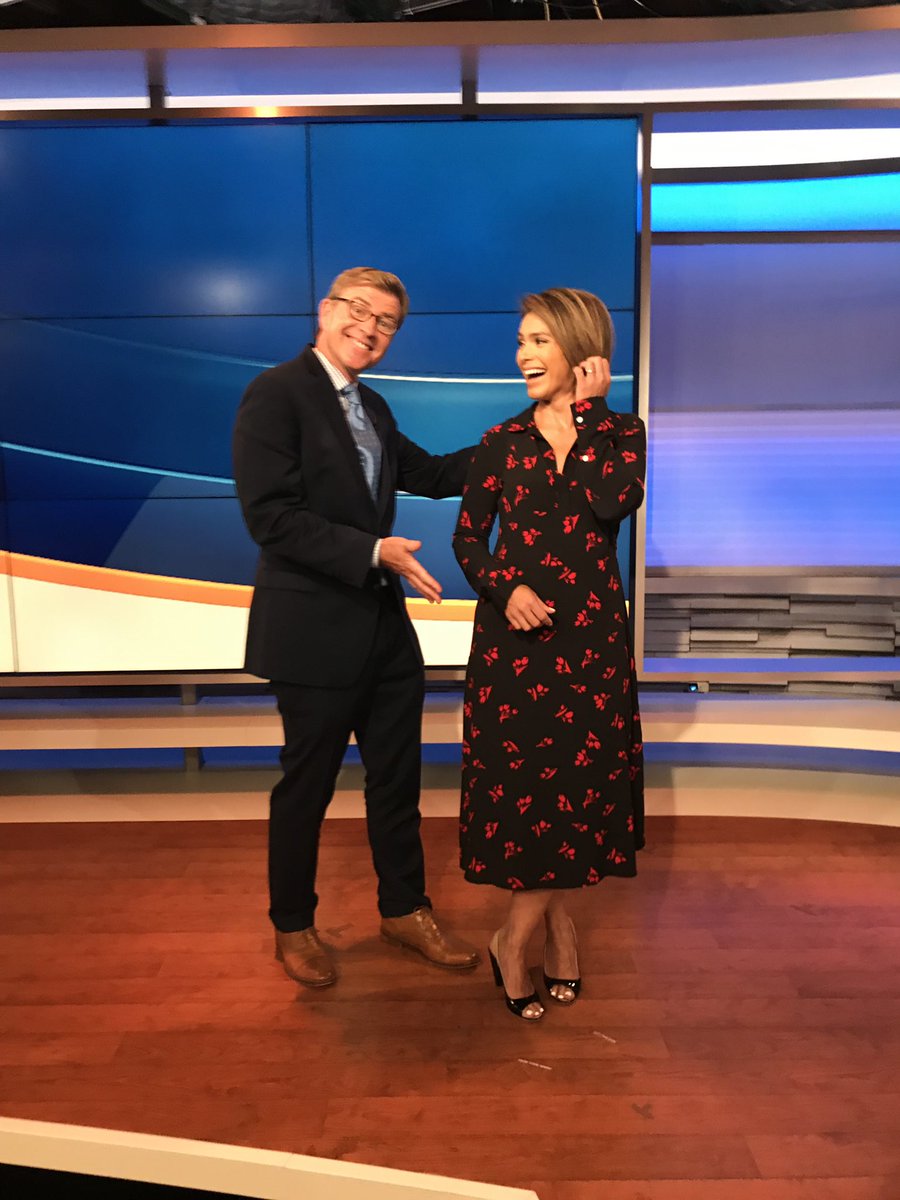 Kristine Johnson On Twitter Back On My Feet See You Tonight At 5 11pm Cbsnewyork