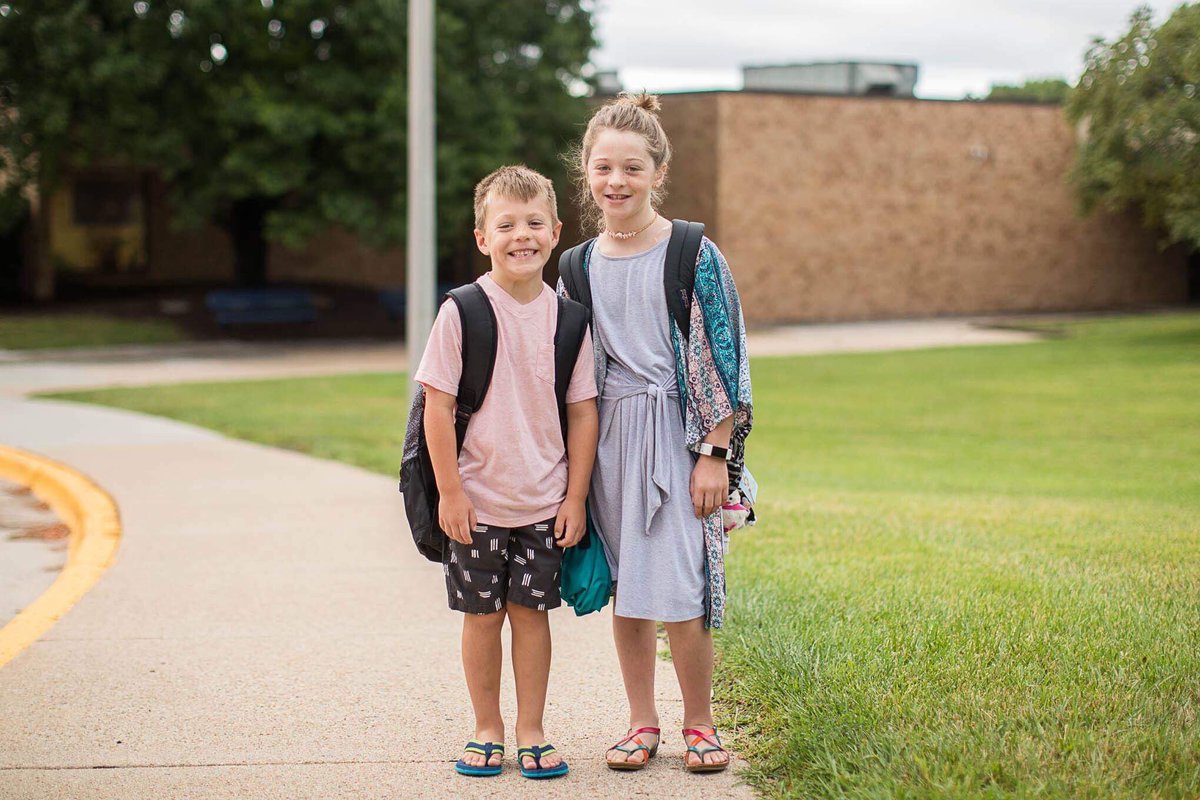 mrspurcell77's tweet photo. #MPSfirstday so proud of these two - be amazing in first and third ❤️ @Cottonwood_Elem https://t.co/aHIEDdPdyi