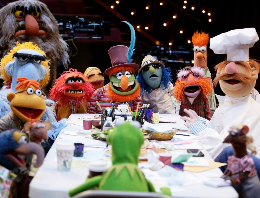 When your friends are like your family, you never feel lonely. And when your family of friends is as big as mine is, you never, EVER feel lonely….. though getting something to eat at the dinner table can be a bit of a problem.