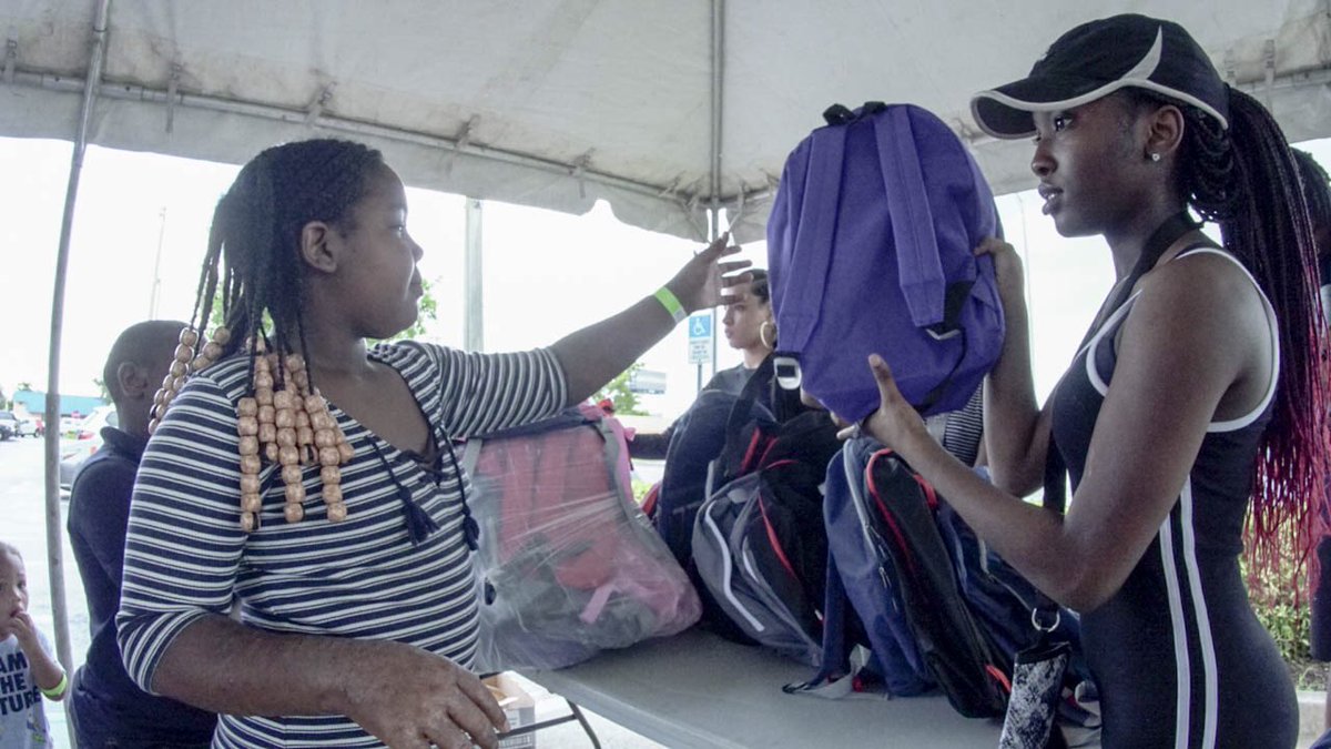 TeamLFE's tweet photo. Back 2 School Bookbag Giveaway 🎒📚 #lfemiami https://t.co/UBkS7ZJ2PS