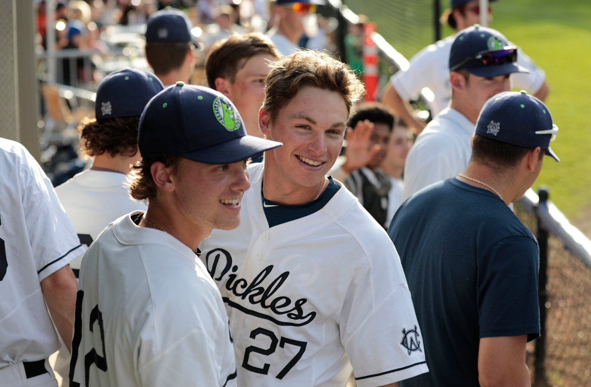 WCLBaseball's tweet photo. John Jensen (@picklesbaseball/@UCIbsb) and Hayden Minich (@RRaptorsBB/@mthoodbaseball) receive @Moss_Adams Player and Pitcher of the Week accolades. STORY: https://t.co/sR06p94hWg https://t.co/H8DQ4HlOZv
