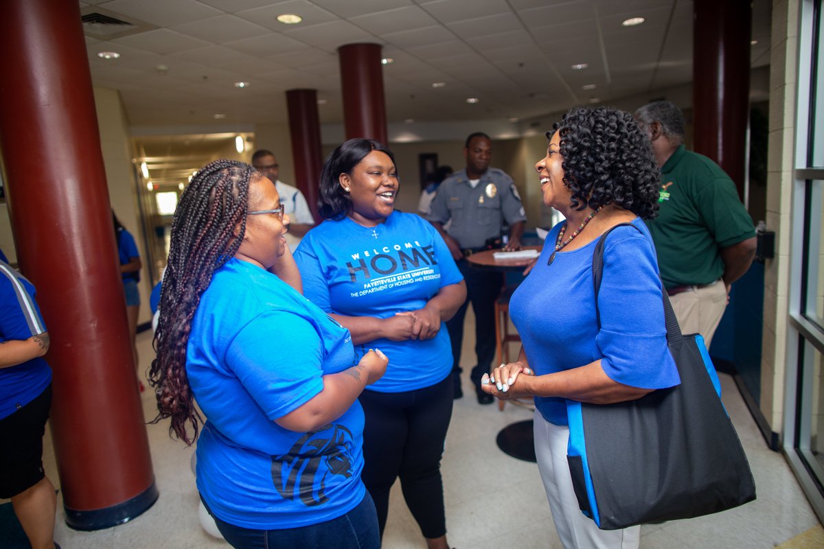 uncfsu's tweet photo. Photos from @uncfsu's Class of 2023 Operation Smooth Move on August 10, 2019.
#ProudToBe #HBCU #FayettevilleStateUniversity #BroncoPride #OperationSmoothMove #2019 #FayState23 https://t.co/6wW42aMSDm