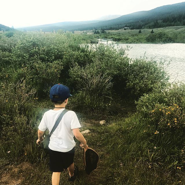whitswildtribe's tweet photo. Learning how to #flyfish at 4 yrs old! 😊🎣
#visitcolorado #colorado 
#littlefisherman #flyfishingfamily #flyfishing #flyfishingnation #outdoors #startemyoung #outtherecolorado #fishpond #redingtongear #simmsfishing #orvisflyfishing #orvis #flyfishingkids https://t.co/2212cPPfqM https://t.co/jDQym0WZ9b