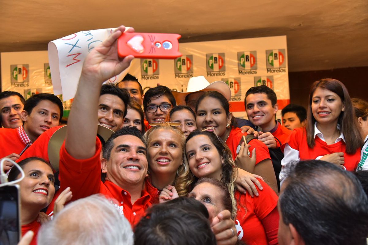 Los jóvenes son factores de cambio en nuestro país: su energía, entrega y compromiso están marcando el rumbo para hacer el México que todos queremos. Mi respaldo, siempre. #DíaInternacionalDeLaJuventud