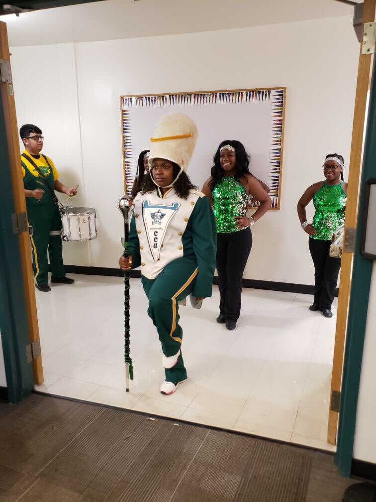 SherylW08's tweet photo. The drumline and dancers from The Great James Madison High School helped welcome my teachers back today! #ACEdisd #DallasISD #Madison #makeChavezanA https://t.co/P6yJEo9WJf