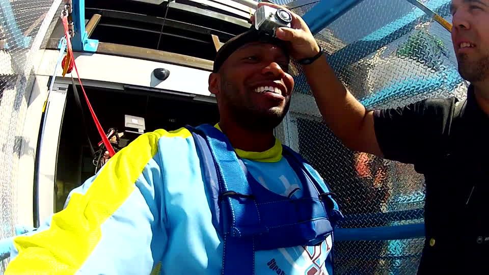 Framepool's tweet image. Check out some of the coolest and quirkiest world record videos from our #GuinnessWorldRecord Record collection. You will not be disappointed! #Framepool 
framepool.com/en/collections…