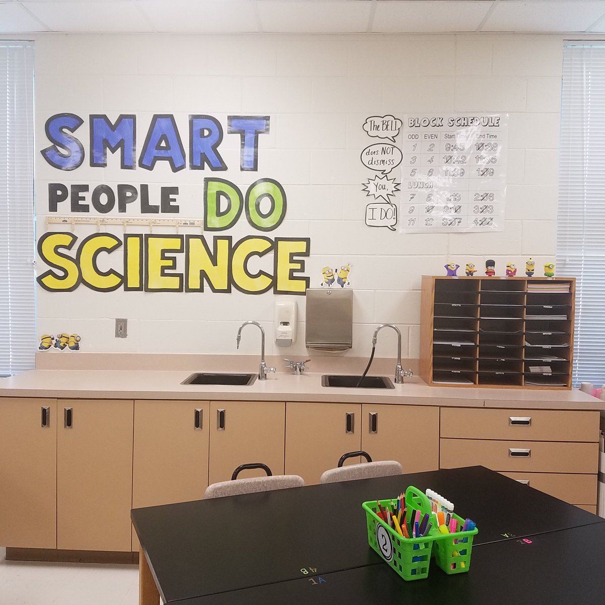 FowlerCMS's tweet photo. Remembered to take some pics of my classroom before the kiddos came in this morning! It was a pretty successful day! 
@CaloosaM #proudtobeacougar #herewego #letsdothis https://t.co/gwL4nphhXj