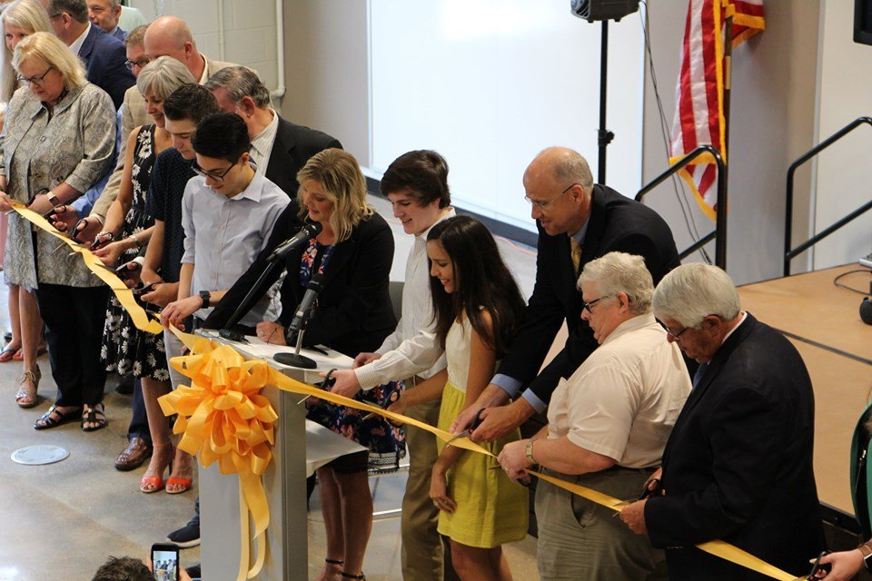 EICcatalyst's tweet photo. Last Thursday, we helped cut the ribbon on the new Williamson County Schools Entrepreneurship and Innovation Center. Today, students experienced their first classes in the space. To learn more and get involved, visit https://t.co/x04RKAyiqd https://t.co/PGnn9BJt3T