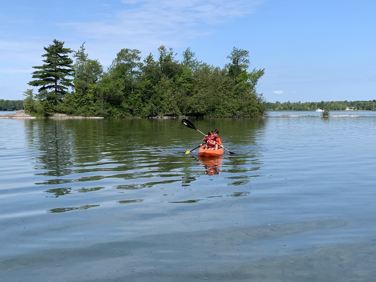 Tracy_Espinola's tweet photo. Day 50... ten more days...wowza!  Family dock yoga and hours of paddling! I was on the SUP so no pics:) too risky with a phone. Loving the cottage! #60x60Challenge https://t.co/MnlpkIJ3B9