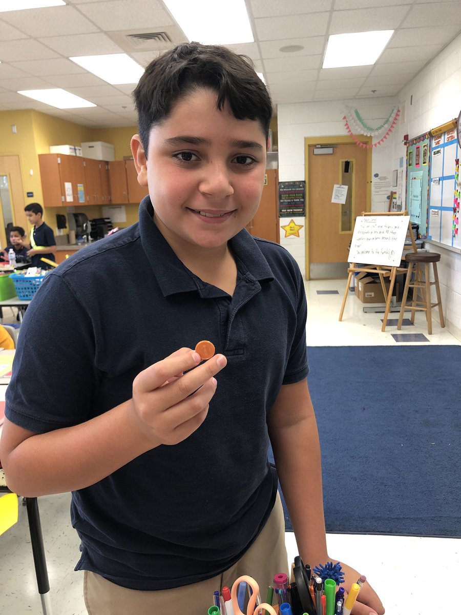 lizzylean's tweet photo. First penny earned in #classcash Way to go!!! #firstday #dolphinpride @Coral_SunsetEl https://t.co/7K4uwpADRV