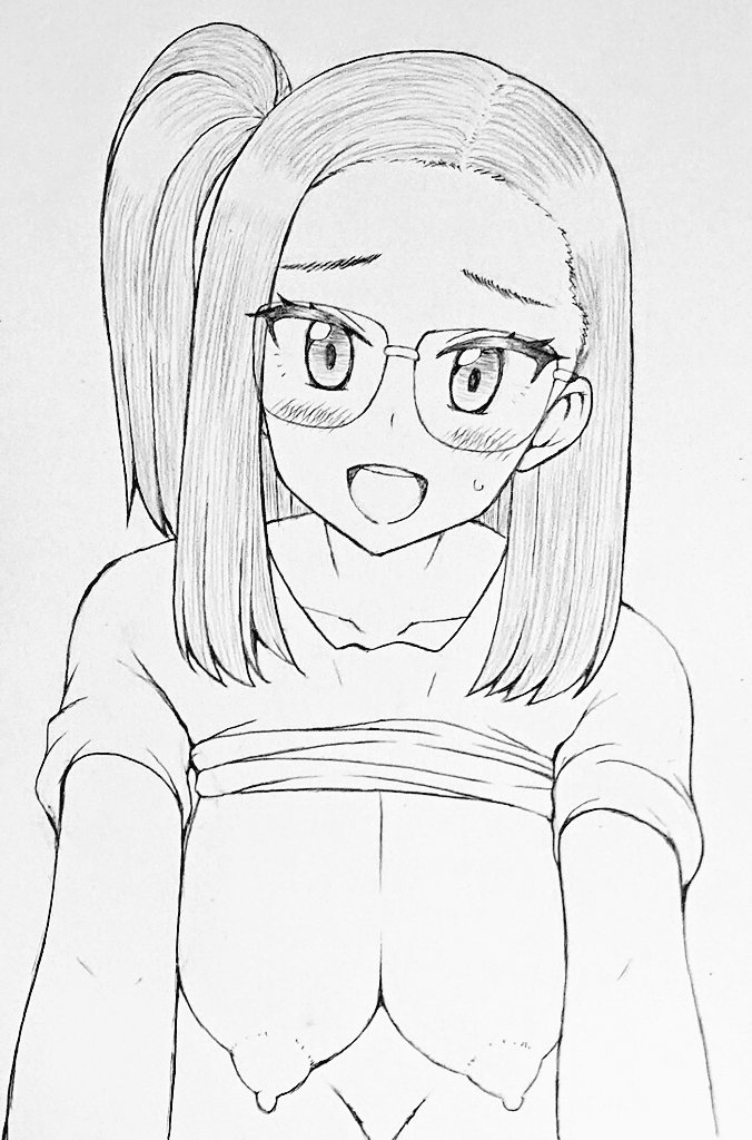 おっぱいを大きく、眼鏡を追加してみました。 