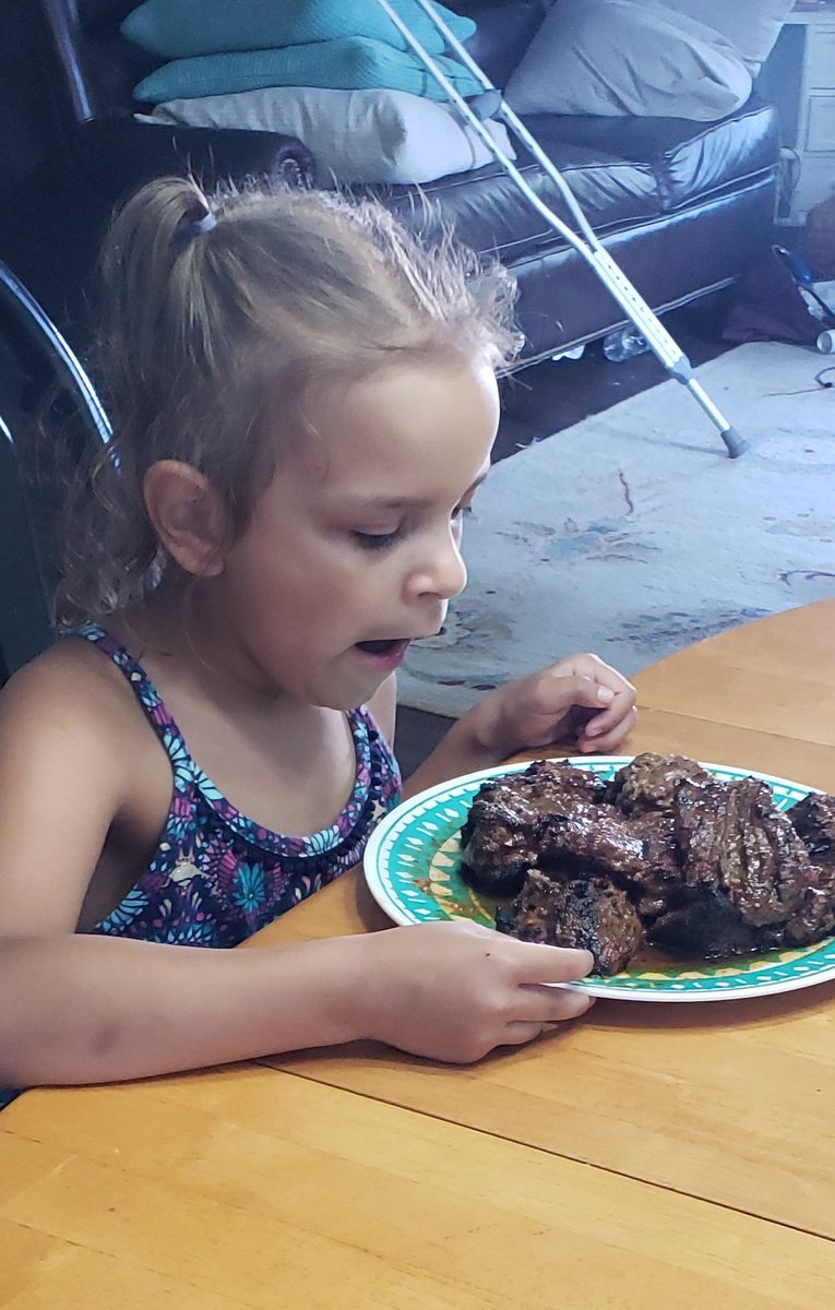 LiteraryLancer's tweet photo. After a long day of organizing my classroom, happiness is...
Mr. Steer steaktips ❤
Shout out to Maintenance at school - you are AMAZING and I'm thankful for your help! Couldn't do it without you!
#ClassroomSetup #TooManyTables
#Steaktips #GetInMyBelly https://t.co/Atrmjh80sZ