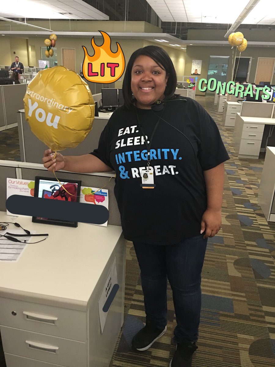Gita with an AAL! She is all about strong offers! You go girl! <a href="/evv_cc/">Evansville ATS</a> @EvansvilleMss <a href="/JessicaUllric13/">Jessica Ullrich</a> <a href="/RyanCole1623/">Ryan Coleman</a> <a href="/DrewsDynasty1/">Andrew Chisholm</a> <a href="/KramersTeam/">TeamPapaK</a> <a href="/PeterFDiaz/">Peter Diaz</a> <a href="/seanclarke333/">Sean Clarke</a> <a href="/mg2729/">Mayra Garcia</a> #atstomss