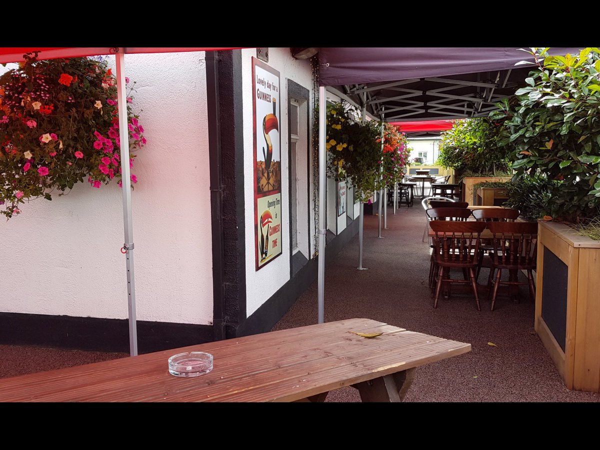 powerfullogos's tweet photo. Toughers restaurant / bar Naas getting a serious makeover. Uneven surface made straight with a custom blend of colours to tie in with existing stone works.  
122 installs / 4 years in business/ 0 insurance claims on any rubber flooring install.
https://t.co/0kpCwjvjQG https://t.co/UpiA1aUlSF