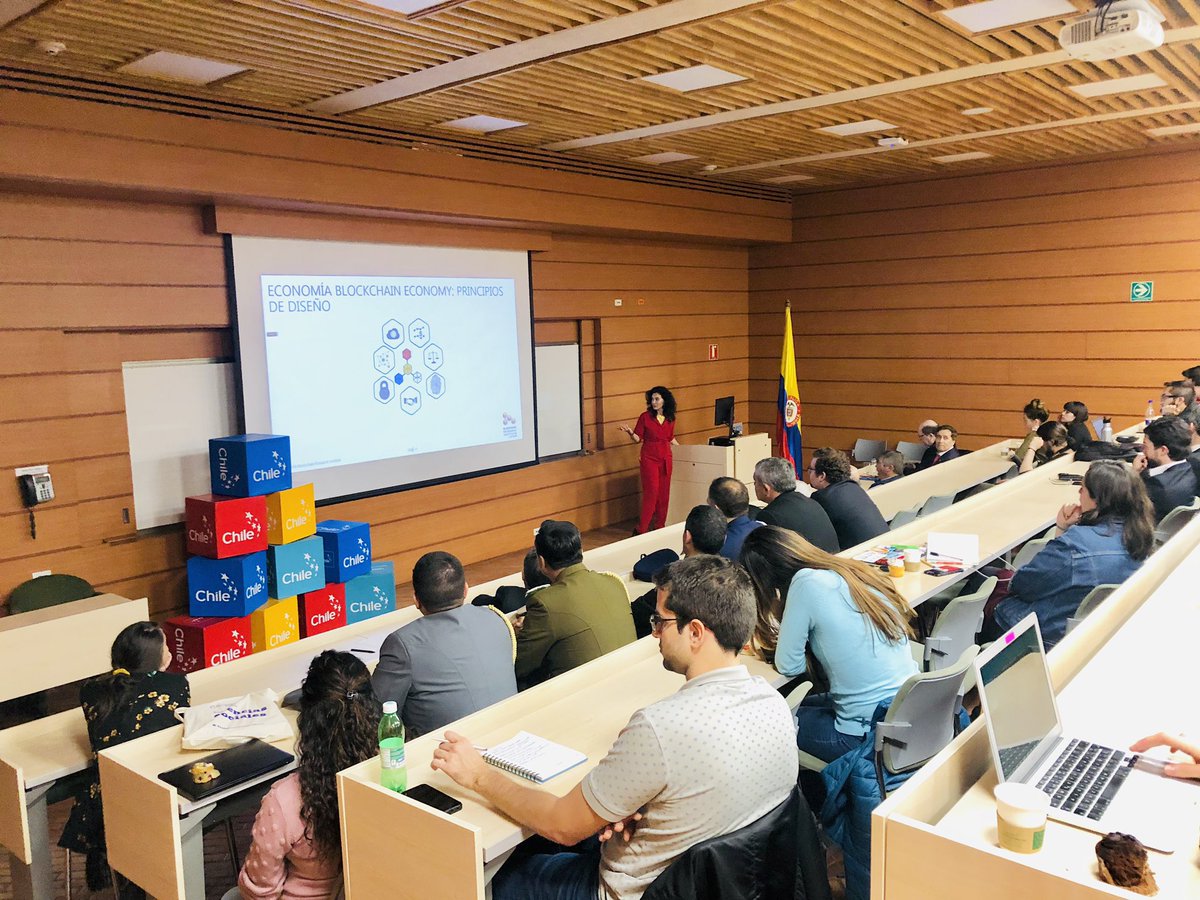 prochileco's tweet photo. Conferencia #Blockchain: cumpliendo la promesa de la #economiadigital en la 4ta revolución industrial 💡 de la mano de @maqueveq representante para Hispanoamérica de #BlockchainResearchInstitute @prochile @subrei_chile @blockchainRI 🚀🇨🇱🇨🇴 https://t.co/lA7lizC7sK