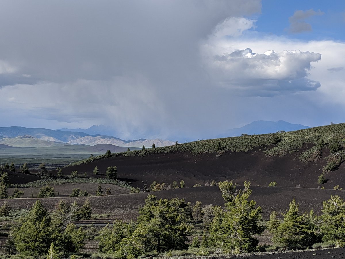 Zwyley's tweet photo. Idaho Trip Part 9. More Crators of the Moon. https://t.co/axl4sB4vRY