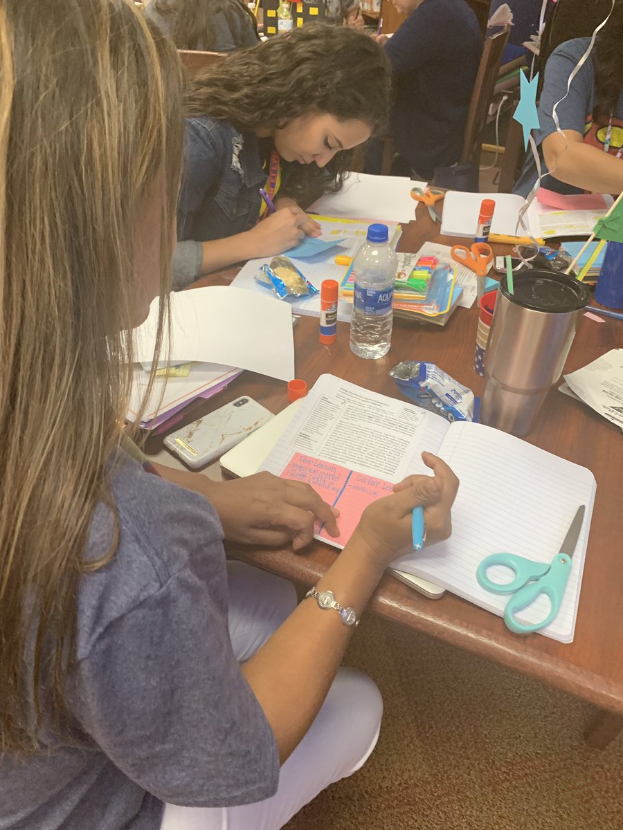 Rockets120's tweet image. Today Rayburn staff created interactive notebooks to begin our book study with Critical Thinking in the Classroom! @McAllenISD @Rockets120 #districtofchampions #criticalthinking #interactivenotebooks
