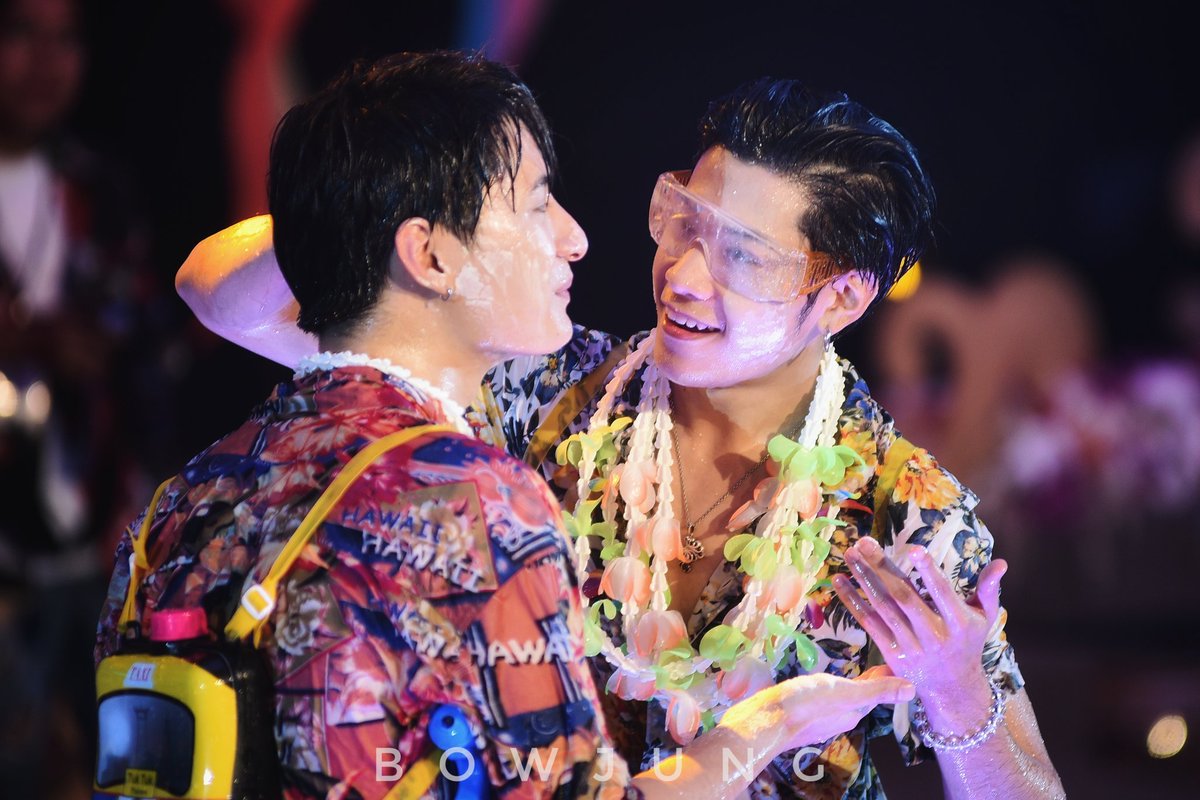 Vipa18281's tweet photo. ชอบแบบนี้
จะเอาที่เป็นแบบ
จะเอาคนนี้
#อากาศของคริสสิง
#ทีมพีรญา https://t.co/27VVuIq9ak