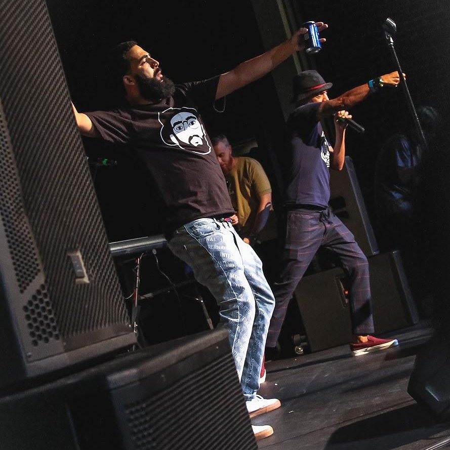 sbvce's tweet image. If this don&apos;t turn into the new dance craze...y&apos;all young heads are trash
#slowmotionchallenge 😭😭