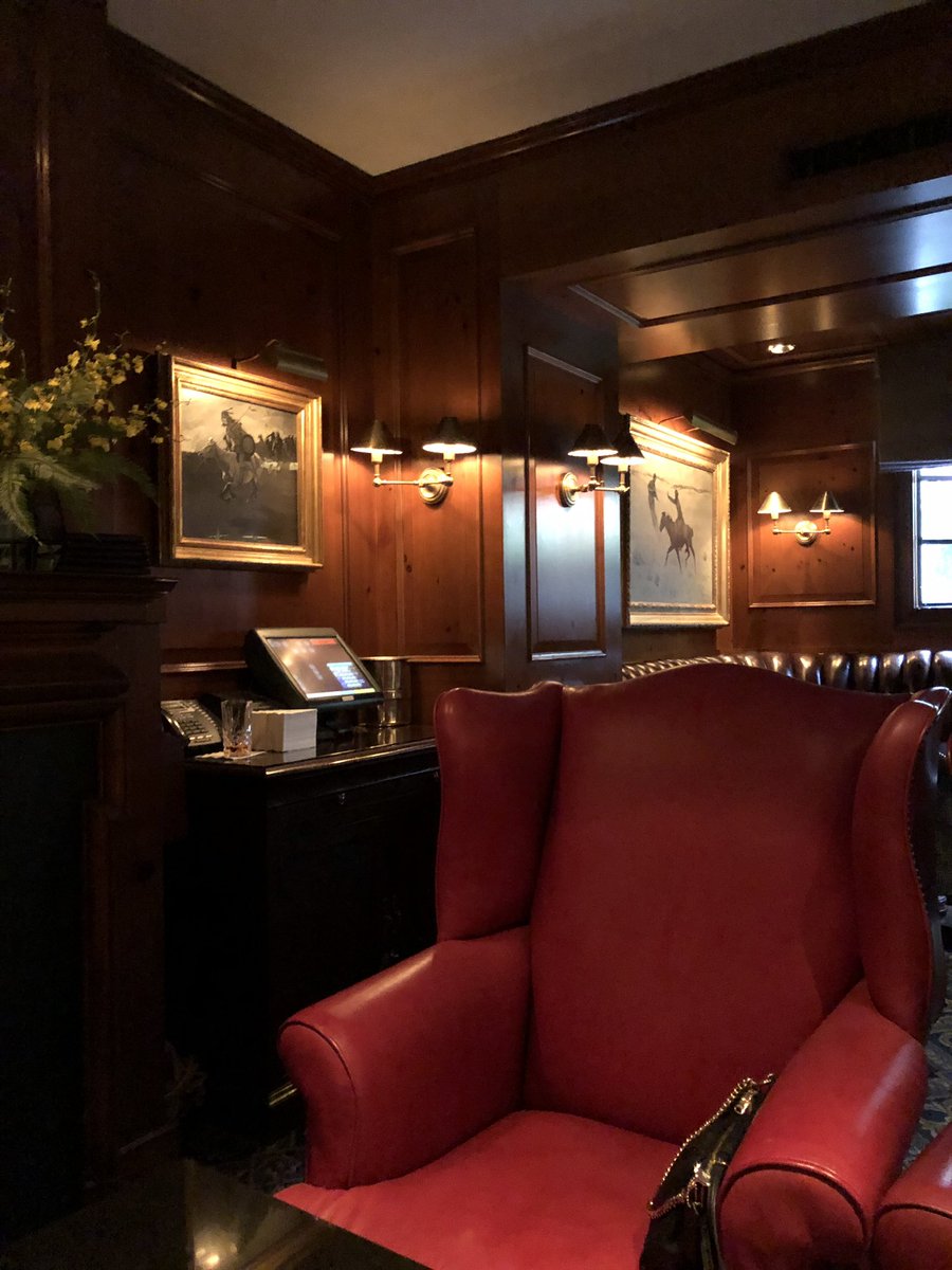 brian_woodland's tweet photo. Dinner in nyc at a classic @21Club before seeing @TootsieMusical with #PRGoddess https://t.co/3BH8xLrPKY
