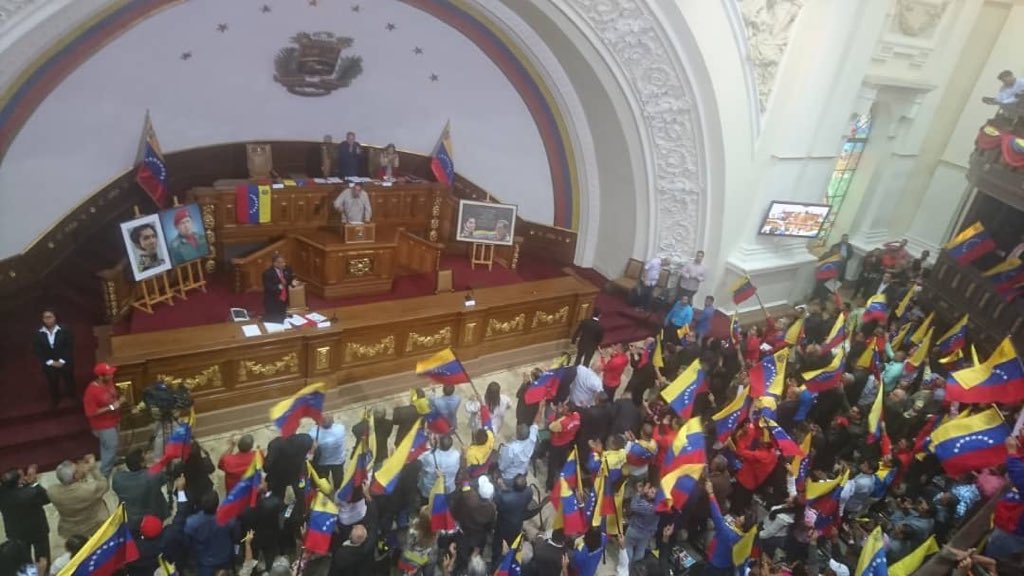 Tag ultimahora en El Foro Militar de Venezuela EBzccntXoAAAbGQ