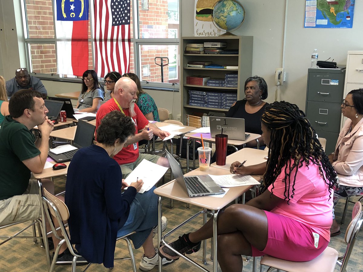 wchavis's tweet photo. Thank you @MSawyerAP for facilitating an amazing work session w the #EnloeLegends (Leadership Team) focused on our grading plan which seeks to support equitable practices for our 2,500 scholars. TY for allowing courageous convo to take place and an opportunity to collaborate! 👏 https://t.co/aPWJ8WcRoZ
