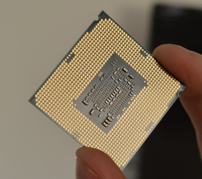 phoronix's tweet photo. The @IntelOpenSource #Linux @IntelGraphics Driver Developers Discover 3~20% Boost For Current-Gen (Gen9) Hardware 

Nice job continuing to squeeze more performance @gfxlisa @Rajaontheedge @imadsousou 

https://t.co/vZkEYSyPuJ https://t.co/88nyq8A3l3