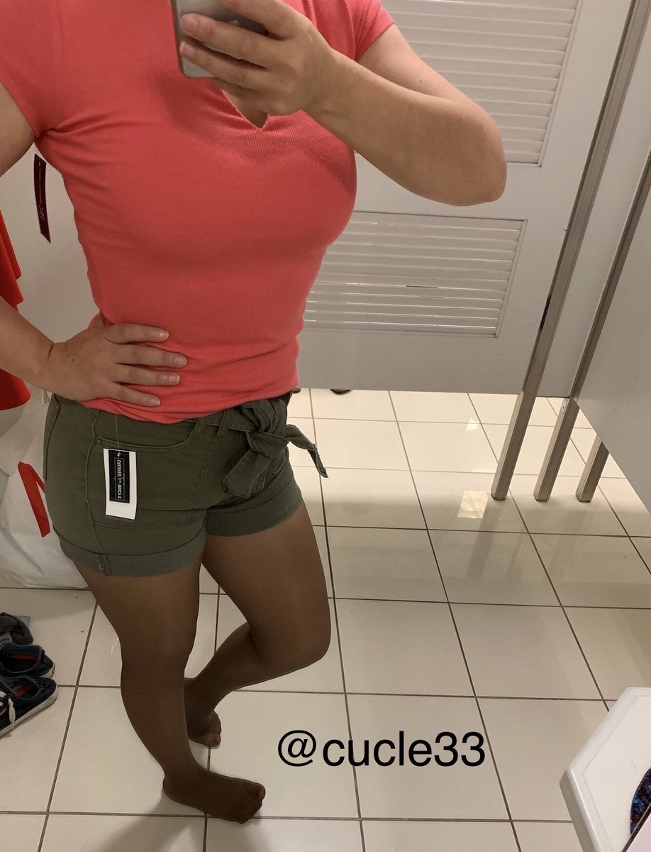 cucle33's tweet photo. 👋🏻😊!
.
.
.
.
Contributions accepted at:
.
https://t.co/Lncq3n05ei
.
.
.
 #cucle #brownpantyhose #sheerbrown #pantyhosetoes #legs #feet #pantyhoselegs #tights #browntights #pantyhose #pantyhosefeet #strumpfhose #medias #pantimedias #collants #sheerpantyhose #pantyhosecloseup https://t.co/quc0cTrOG8