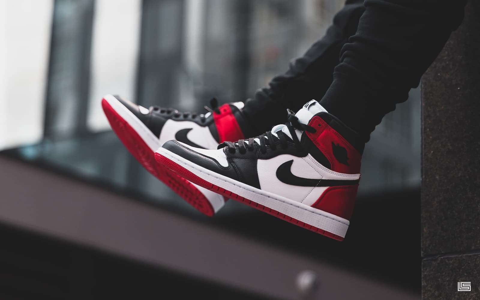satin black toe 1s raffle