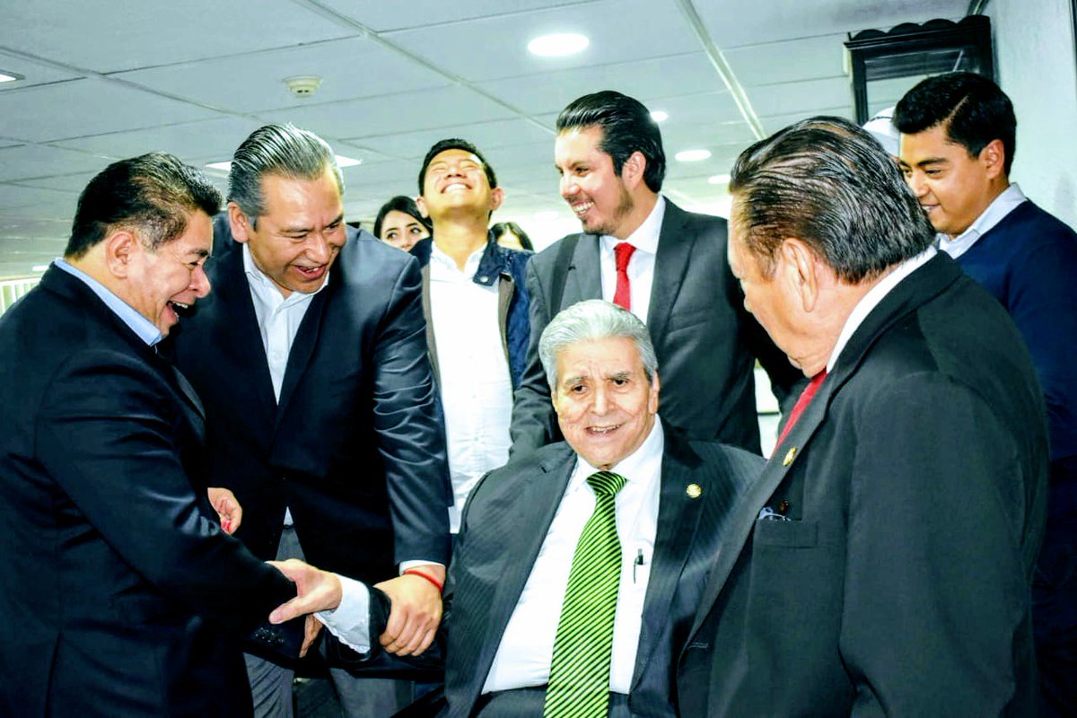 Terminando Pleno del Comité Nacional de <a href="/CTM_MX/">CTM Nacional</a>  Productiva y Armónica Reunión de #UnidadYTrabajo Con Nuestro Líder Máximo Don <a href="/CarlosAceves_/">Carlos Aceves del Olmo</a>🇲🇽 y Líderes de Todo el País, en el Marco del #DiaDeLaJuventud @LeoSotoCTM <a href="/GonzalezThayra/">Thayra Gonzalez</a> <a href="/SoyAlexSaavedra/">Alejandro Saavedra</a> @CTMSALGADOFERN1 <a href="/leobardosoto/">Leobardo Soto</a>