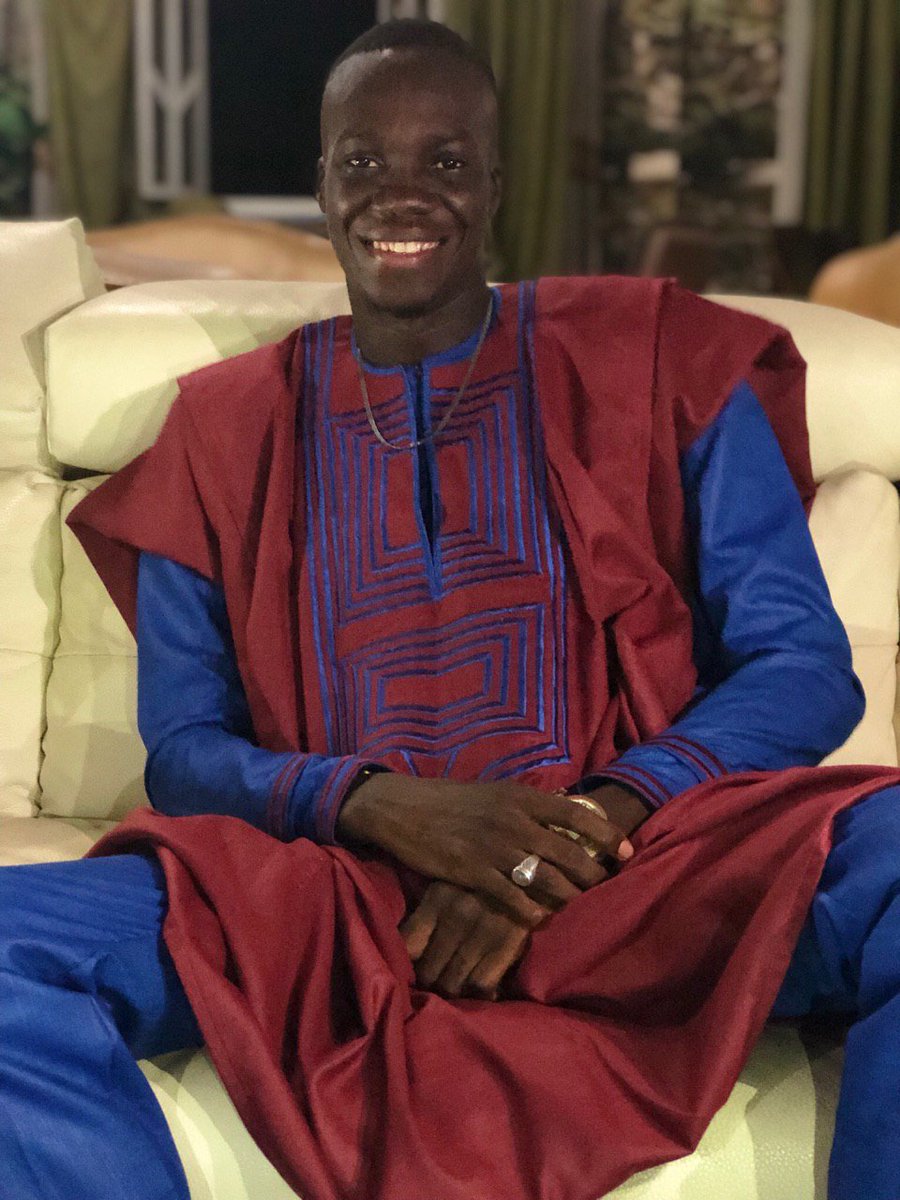 JuniorJoop's tweet photo. Dewz mes amis ❤💙
#SunuSelfieTabaski2019 #SunuSelfieTabaski https://t.co/4KqxRdnRrO