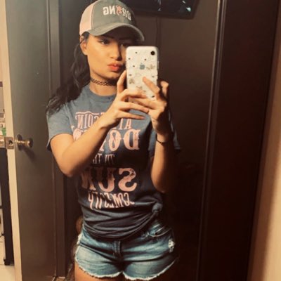 quest_xo's tweet photo. #NewProfilePic https://t.co/85Trr9oDJU