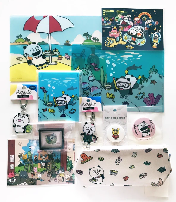 渋谷のロフトで開催中の
にしむらゆうじさんの展示会グッズ。大崎に来てくださった方々からいっぱいいただきました^^
わし、まだ行けてなくてぐぬぬ〜?ってなってたから、ありがたやありがたやー☆なのです。
そして、グッズ増えとるのかー☆
こてつくんのもあるのかーーー☆
可愛いー早よ行きたい♪ 