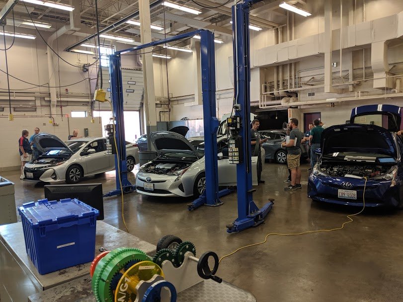 RhsVehicle's tweet photo. Just got home from the MTTIA conference last week in Brainerd.  Another great get together.  A ton of interesting professional seminars and lots of things to bring home to Rosemount HS.  Was good to stretch the brain! https://t.co/UNzBG8FbhK