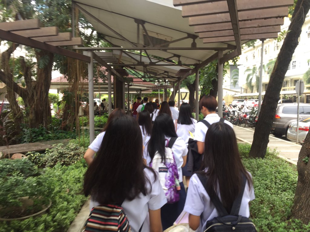 ustcasaofficial's tweet photo. LOOK: CASA Freshies are now on their way to the first station for this yearβs official Campus Tour.
#CASAFreshmenRock
#GrowLouderWithCASA https://t.co/T1ASKurSd5